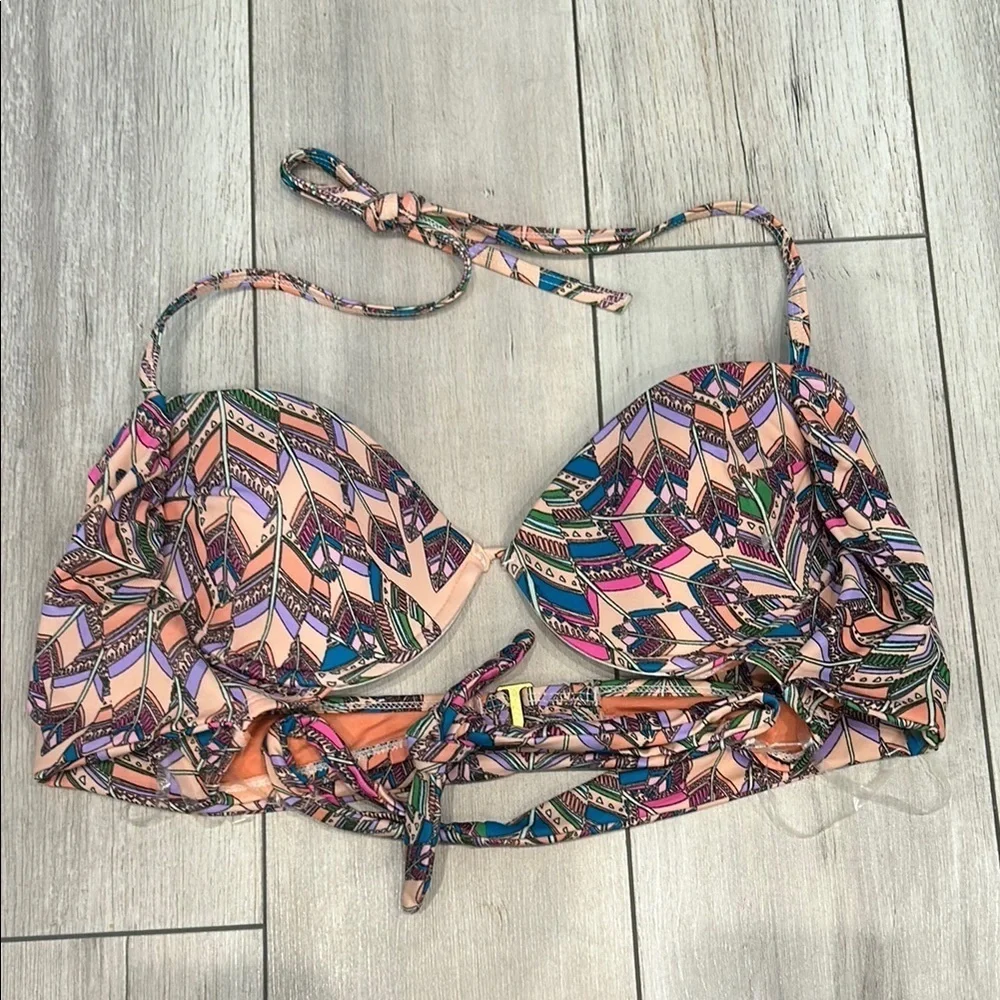 Urban Sea underwire bikini swim top size medium